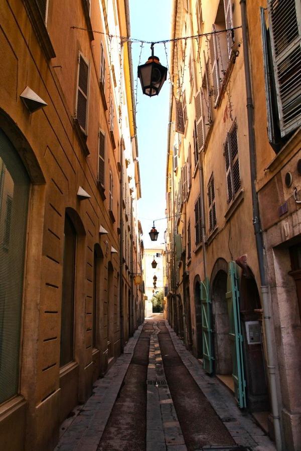 #2 Studio # Place Charmante Toulon Extérieur photo
