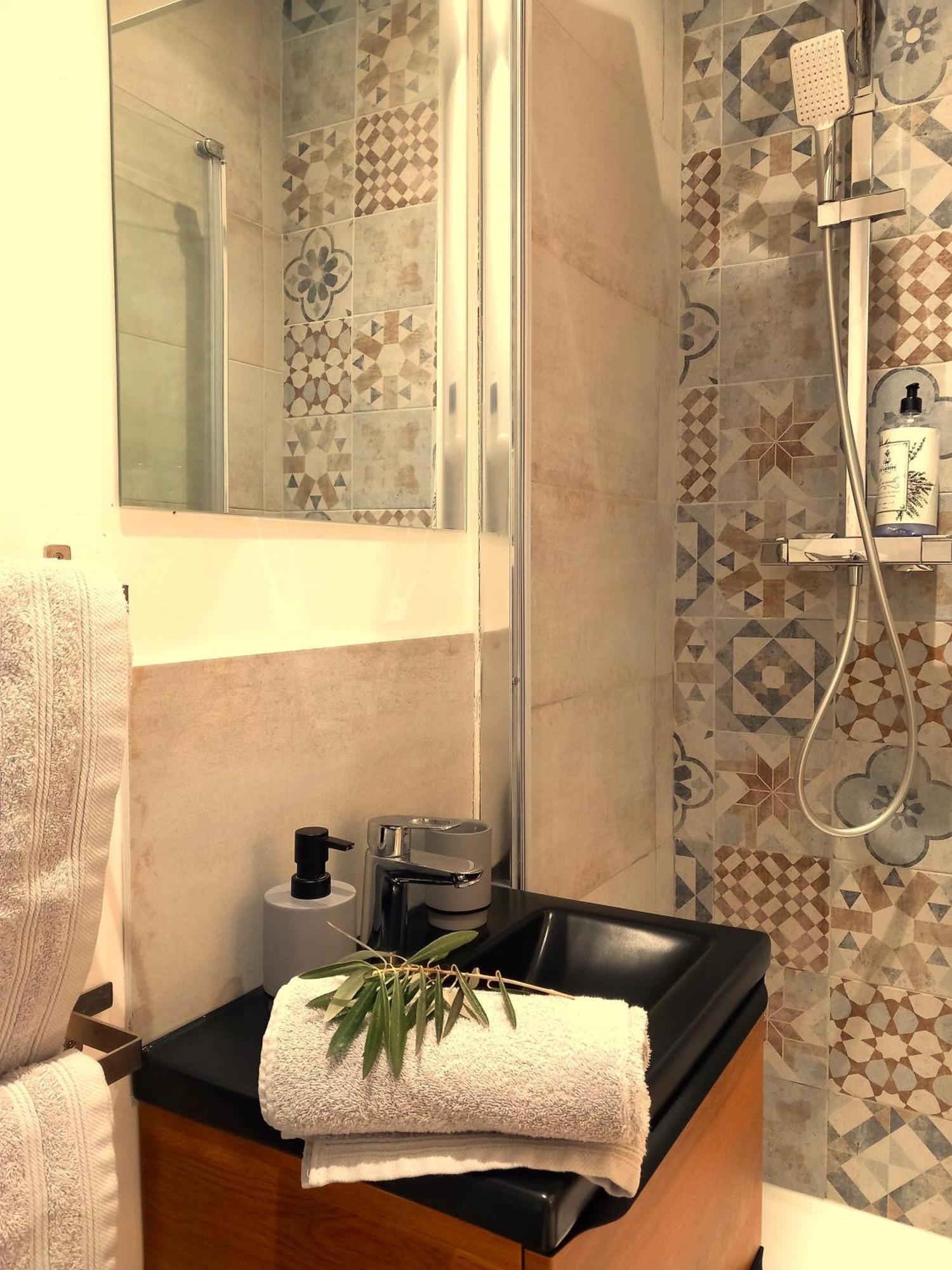 #2 Studio # Place Charmante Toulon Extérieur photo